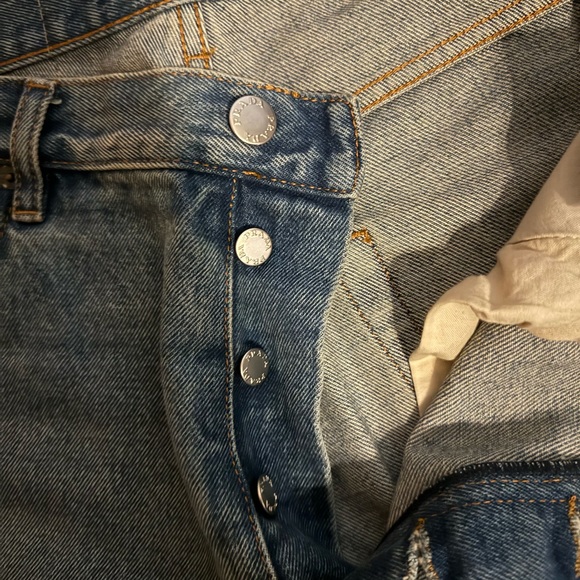 Prada - Picture 7 of 9